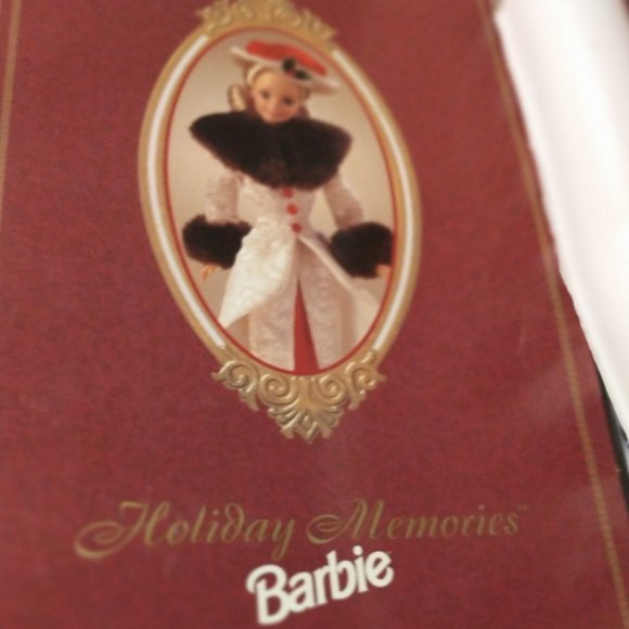 Special Edition Holiday Memories Barbie Doll 1995 - Picture 4 of 11